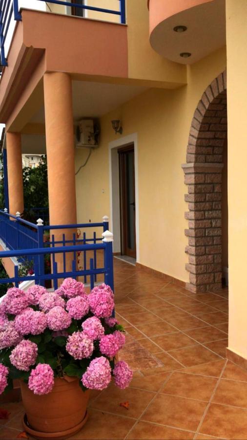Vila Laura Pasha Villa Ksamil Ngoại thất bức ảnh