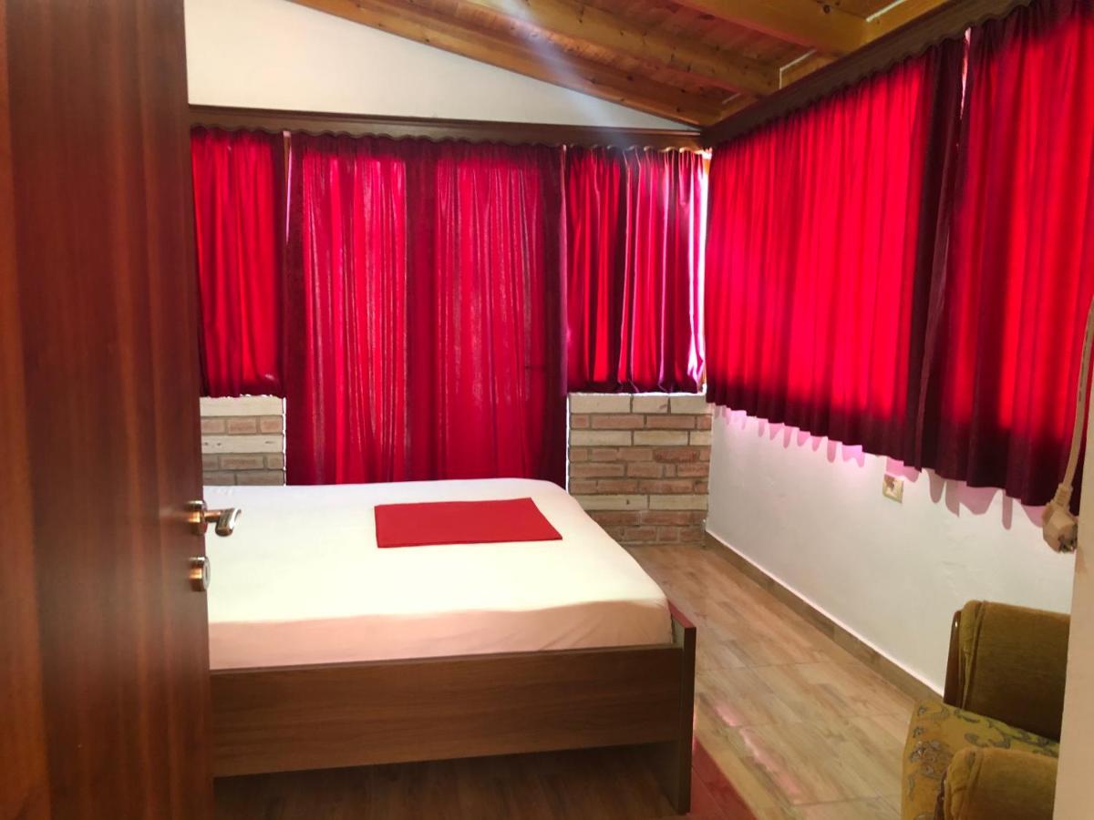 Vila Laura Pasha Villa Ksamil Ngoại thất bức ảnh