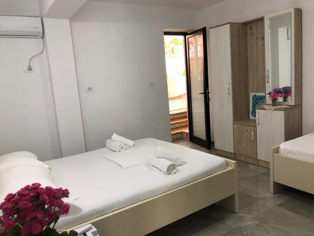 Vila Laura Pasha Villa Ksamil Ngoại thất bức ảnh