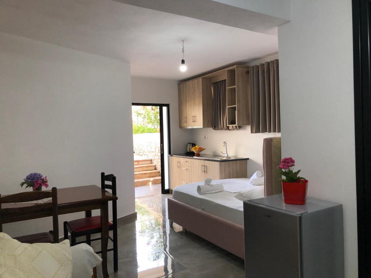 Vila Laura Pasha Villa Ksamil Ngoại thất bức ảnh