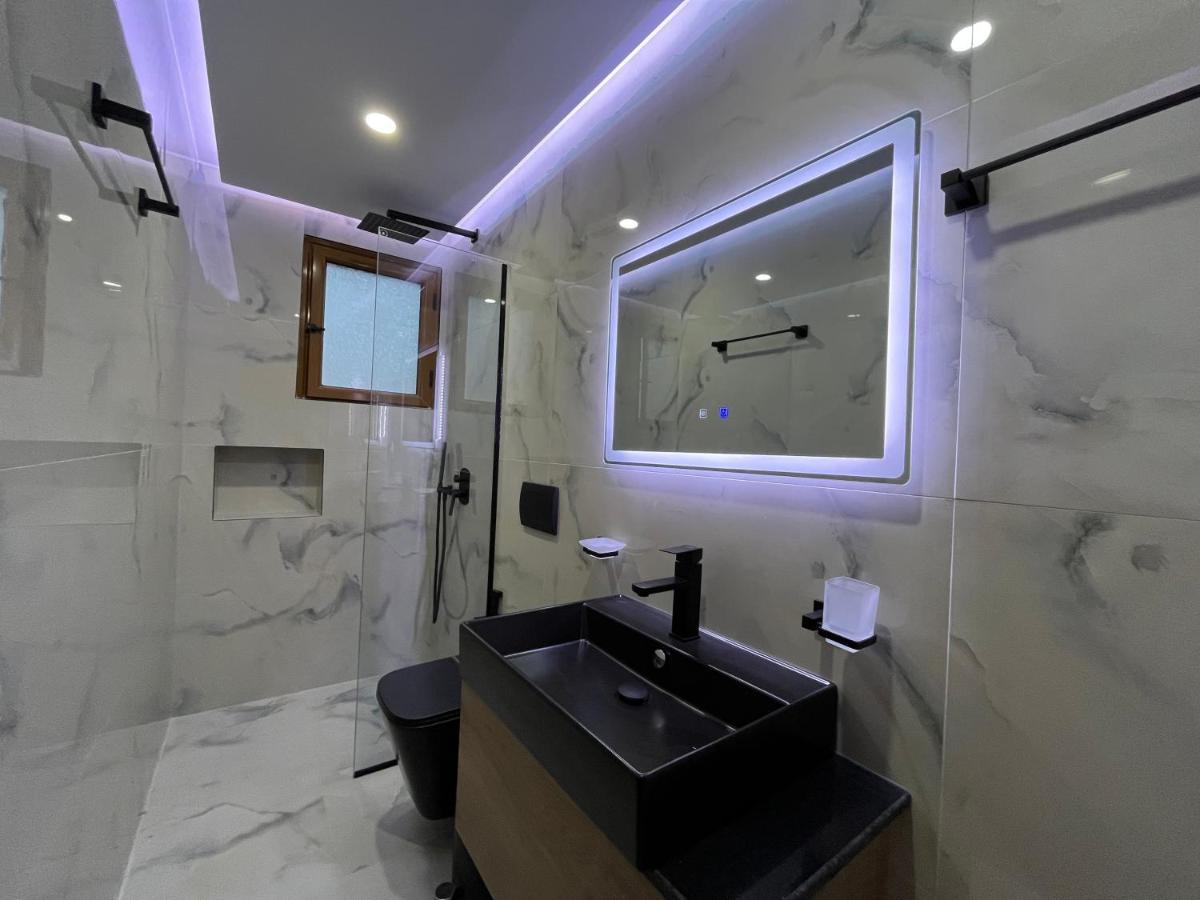 Vila Laura Pasha Villa Ksamil Ngoại thất bức ảnh